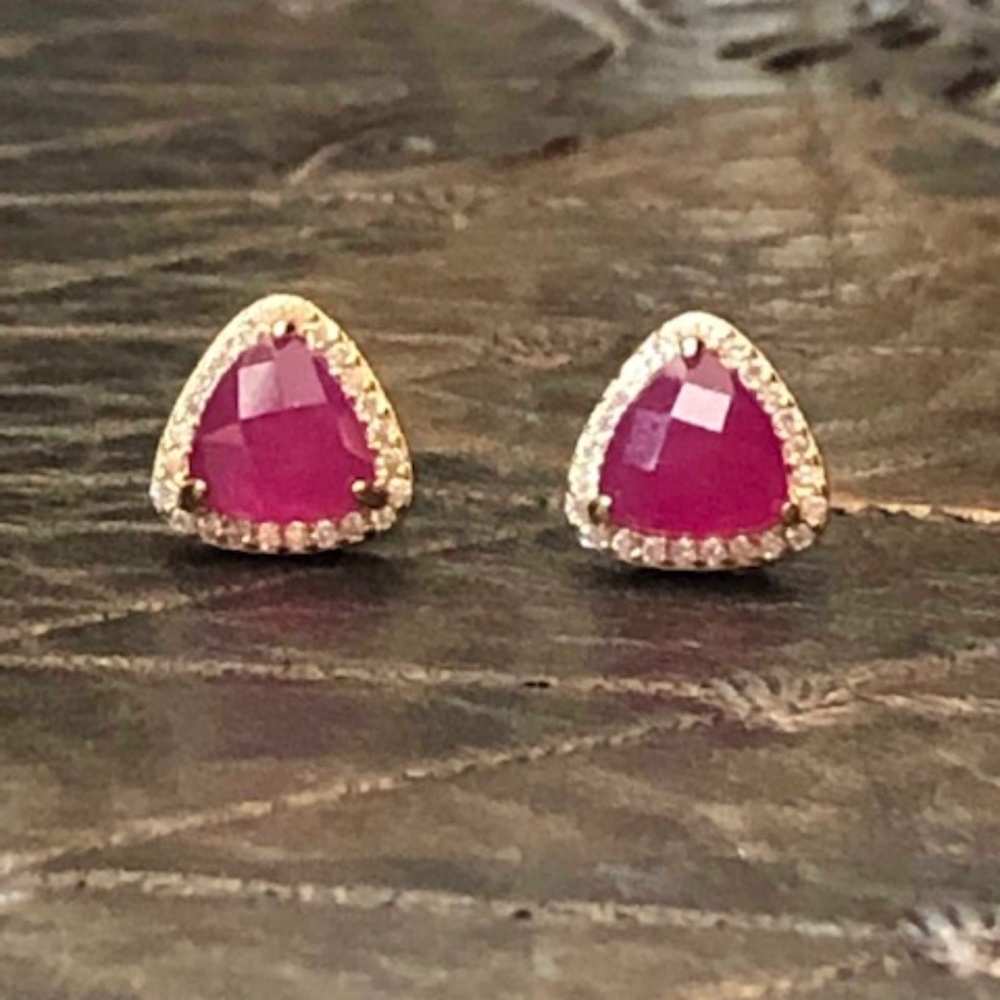 Trillion-Cut Pave Stud Earrings in Gold/Purple Jade